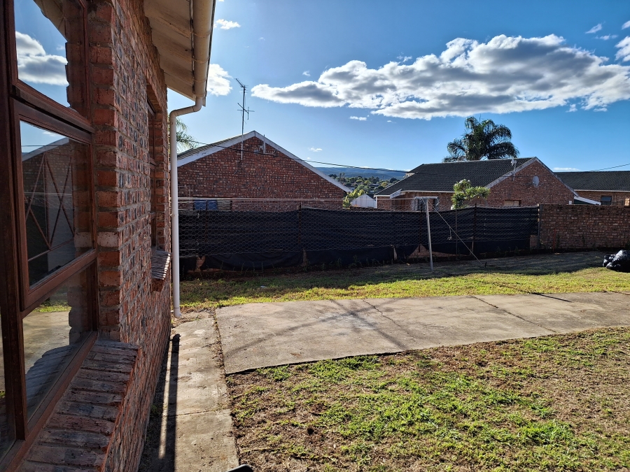 To Let 3 Bedroom Property for Rent in Strelitzia Park Eastern Cape